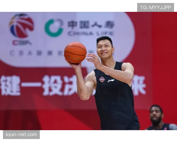 易建联赛场上风光背后,家里却藏着连富豪都羡慕的秘密? 易建联赛场上风光背后,家里却藏着连富豪都羡慕的秘密?